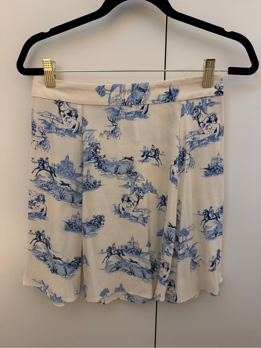 Aritzia Sunday best skirt